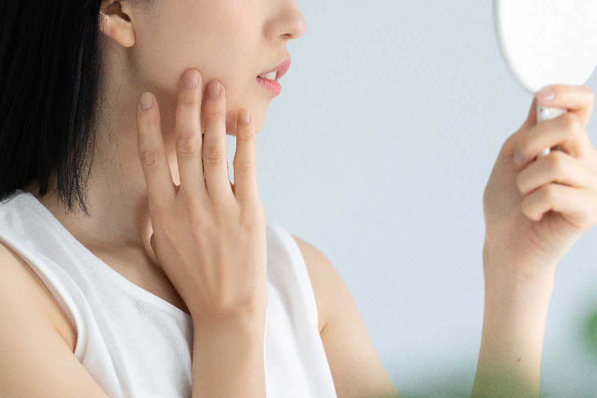 若さ維持のために「腸活」をしている人は、見た目も体も若い!?